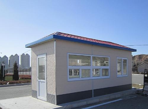重庆武隆区雕花岗亭四号